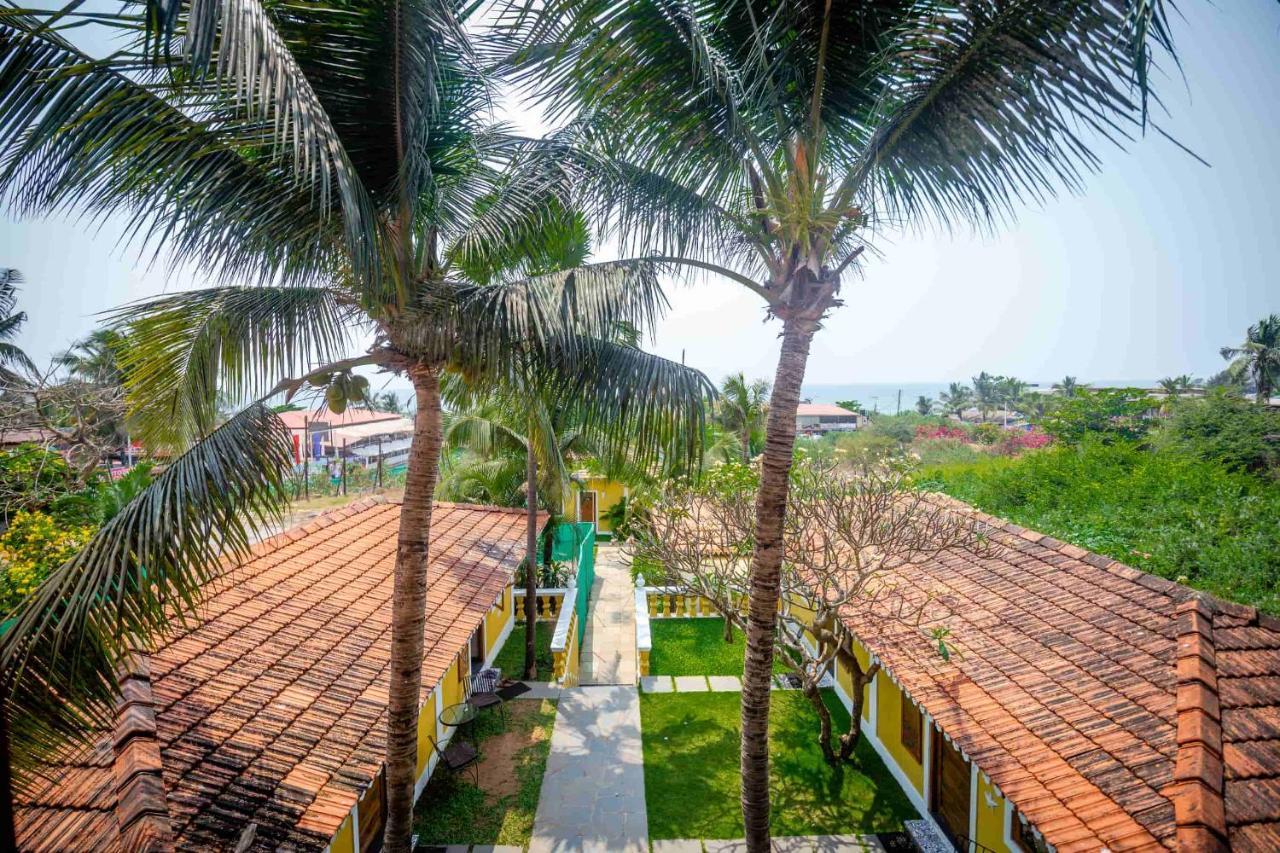Fiesta Beach Resort Baga Exterior foto