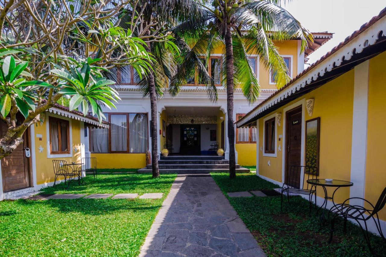 Fiesta Beach Resort Baga Exterior foto