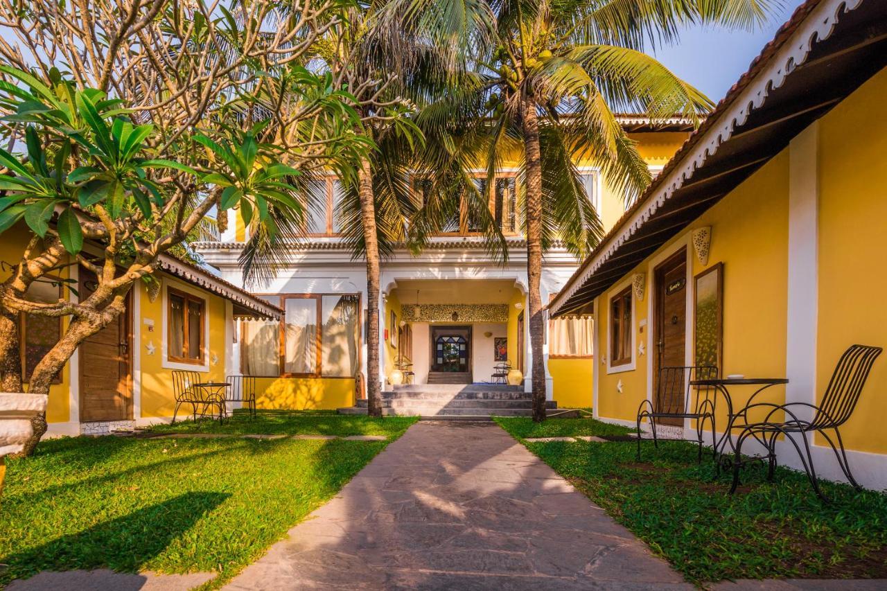 Fiesta Beach Resort Baga Exterior foto